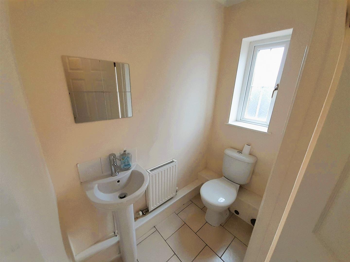 The Avenue, Llwynhendy